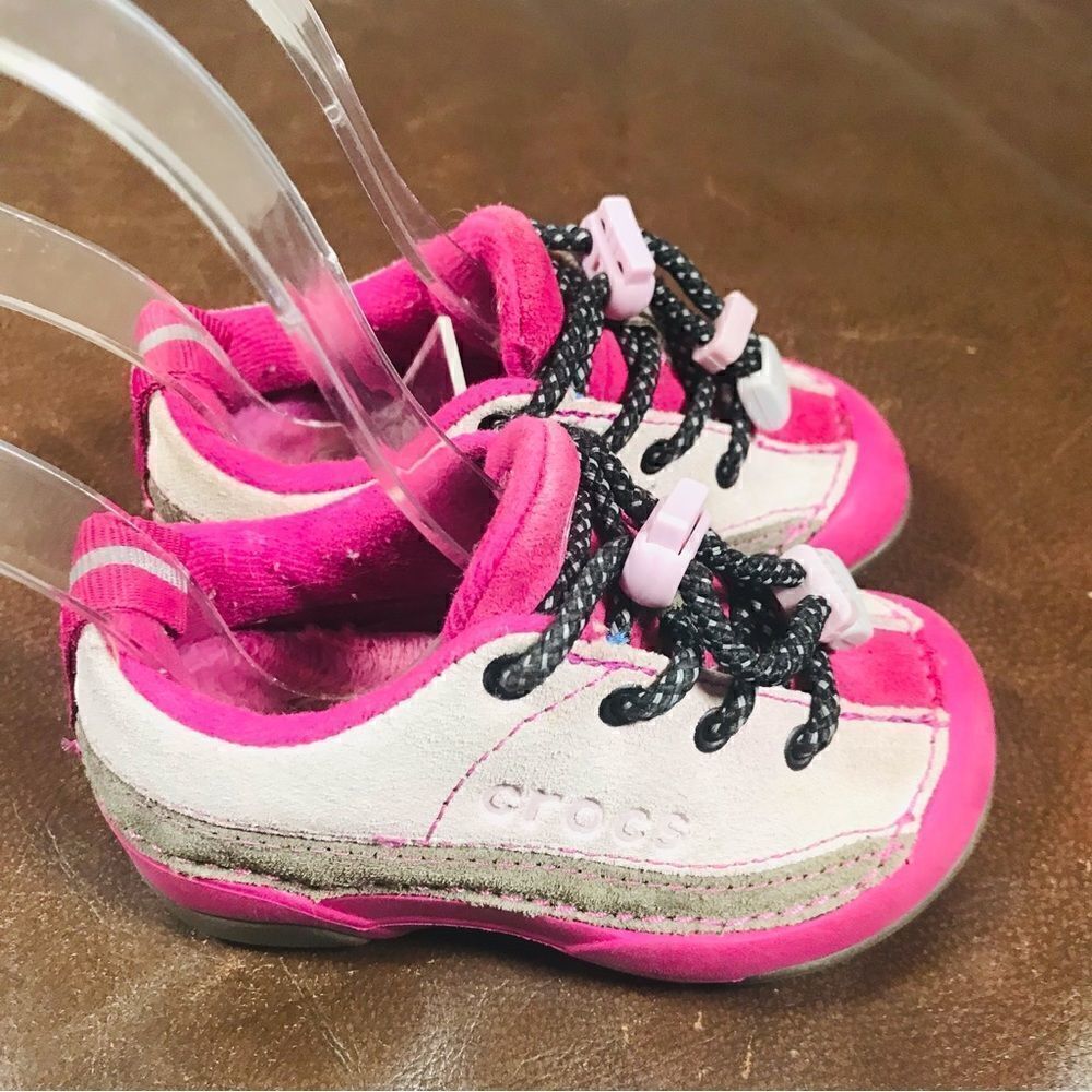 ✅Crocs toddler pink lace tie shoes